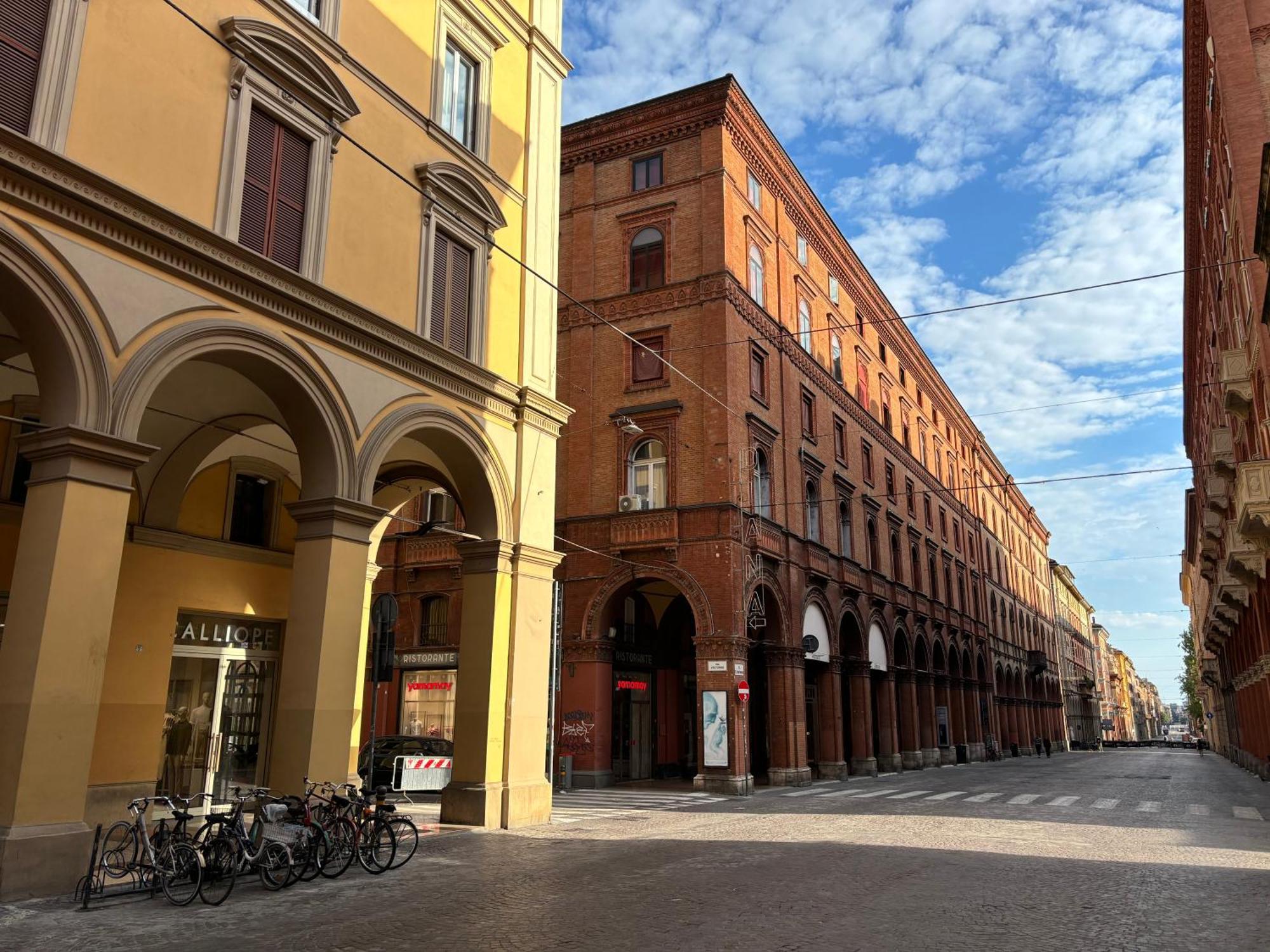 Indipendenza 24 Bed and Breakfast Bologna Exteriör bild