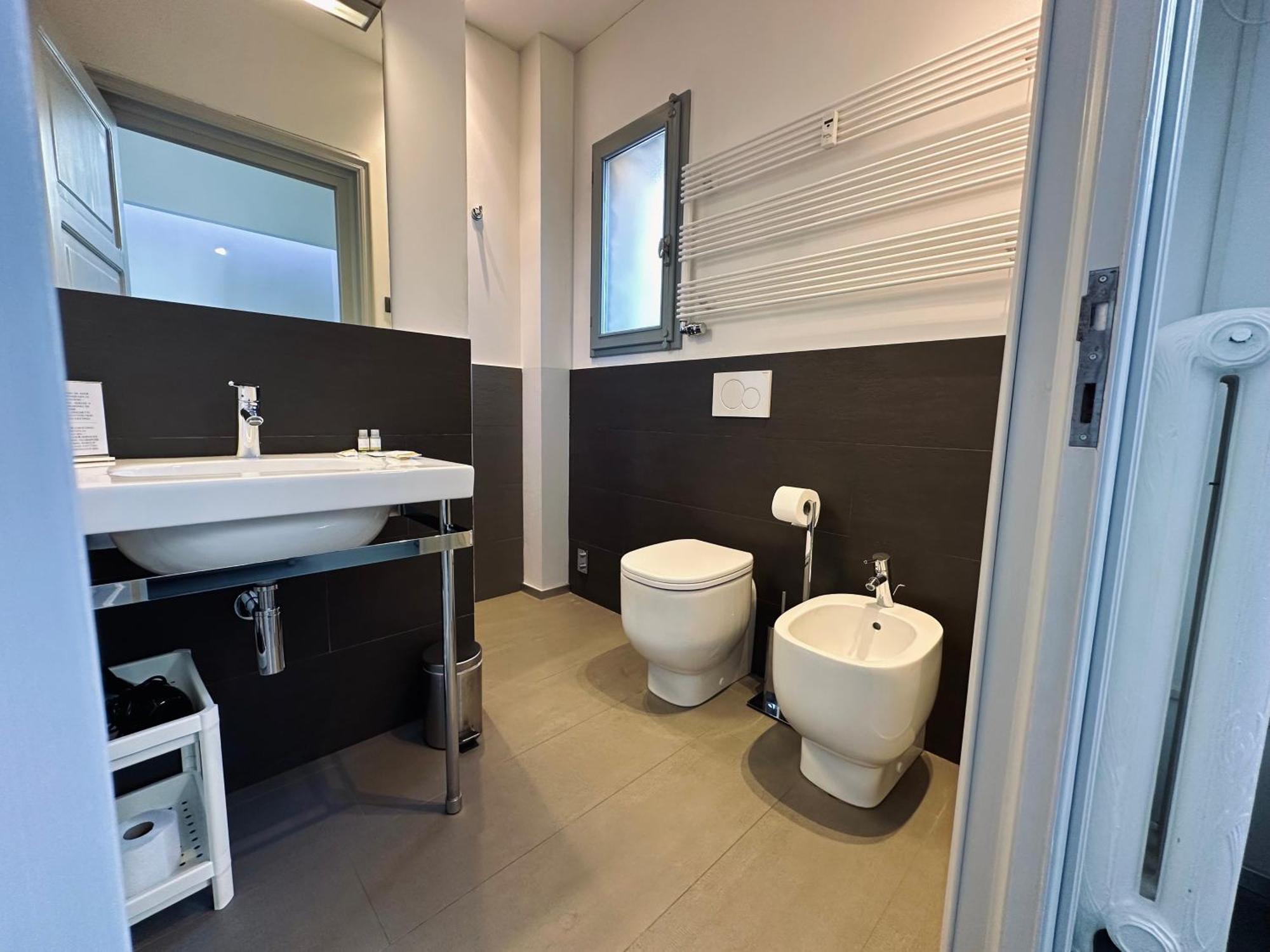 Indipendenza 24 Bed and Breakfast Bologna Exteriör bild
